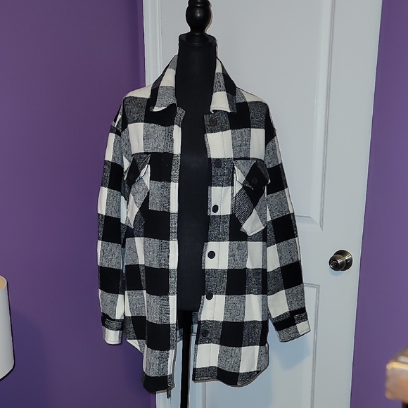 RDI Jackets & Blazers - RDI Black and White Plaid Utility Jacket Sz: M